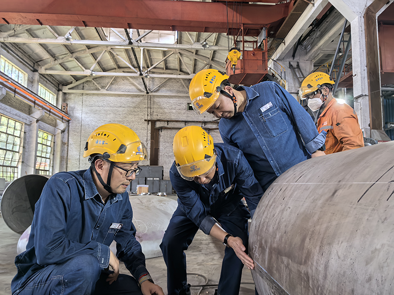 弘旭公司總經(jīng)理劉小東帶隊督導(dǎo)設(shè)備制造安全生產(chǎn)專項檢查(圖3)