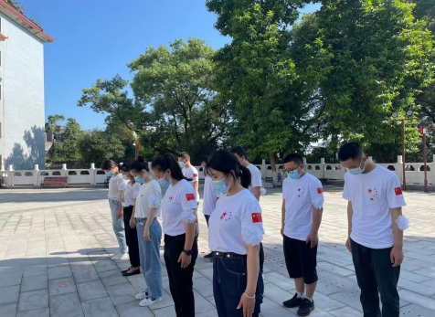 弘旭團(tuán)總支國慶“緬懷先烈，不忘初心”主題團(tuán)日活動